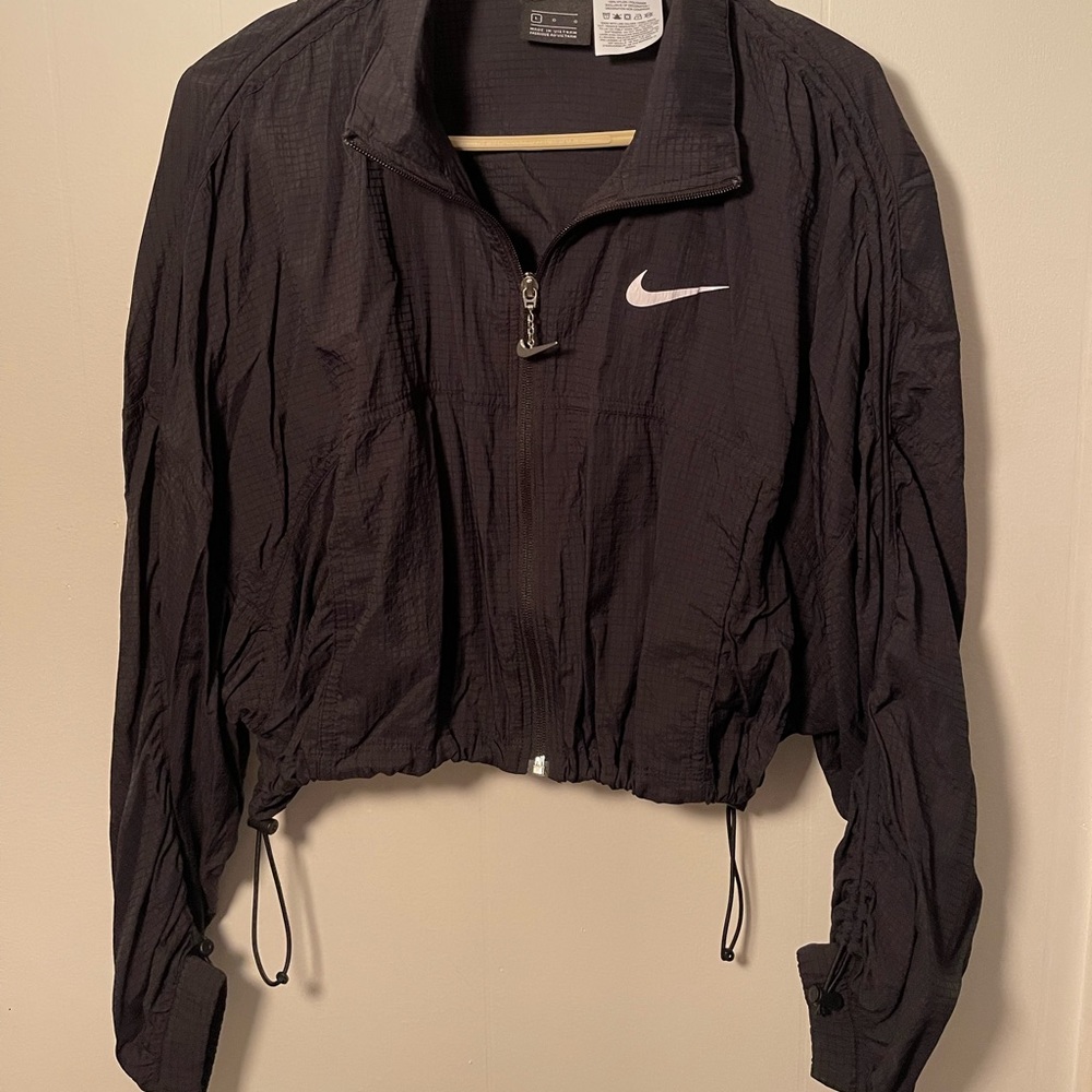 Nike wind breaker